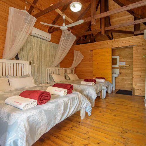 4-KANIMAMBO-LODGE-INHACA--inhacaislandtourism-com